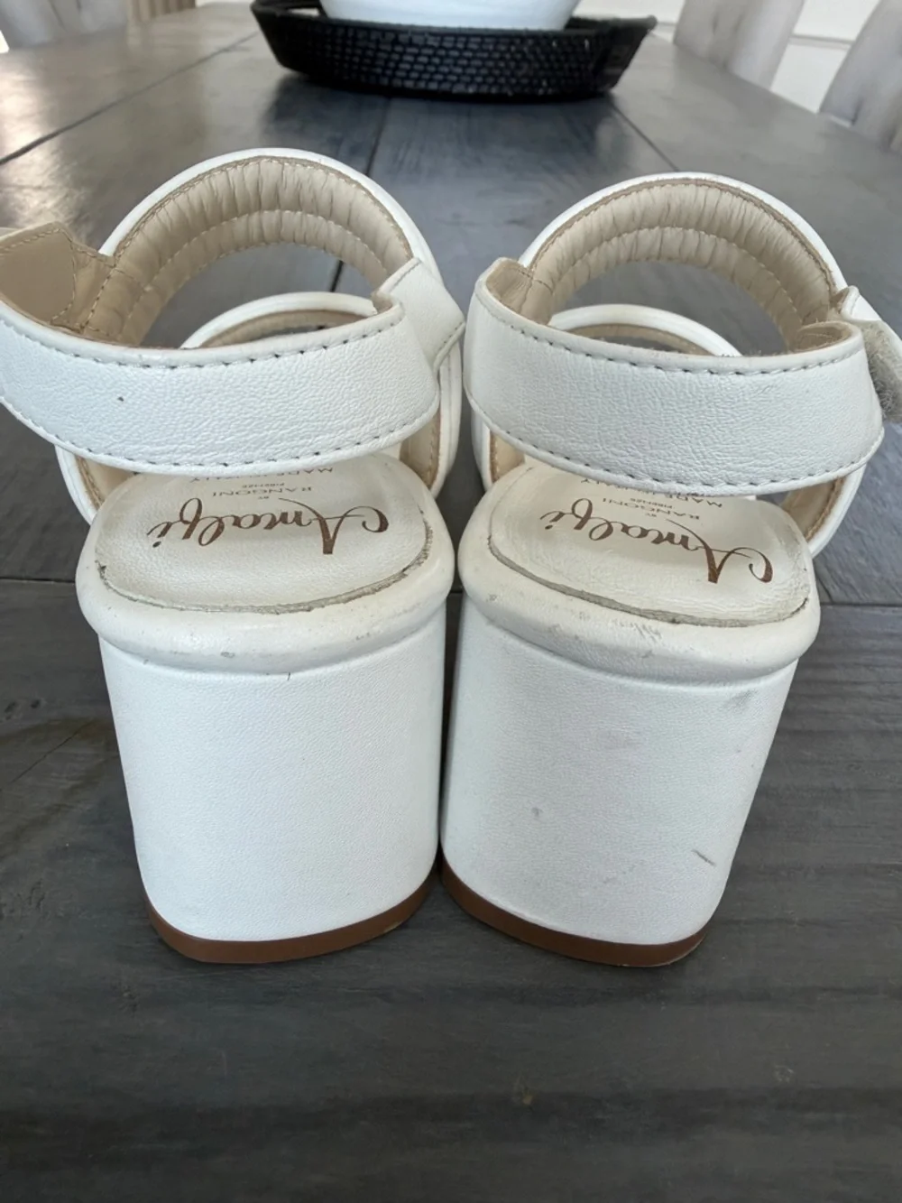 Amalfi by Rangoni Firenze Pillow Feel White Leather Block Heel Sandals